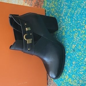 ISOLA Larkin Black Bootie 8M - New in Box